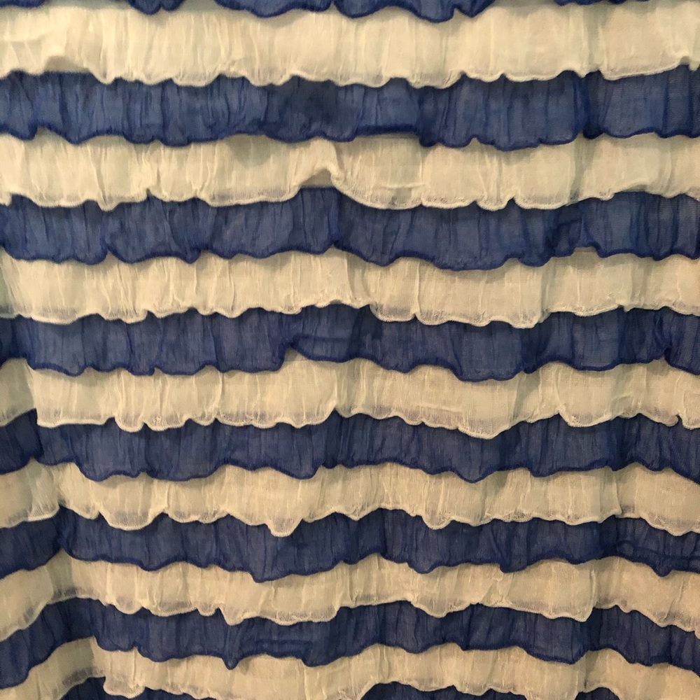 NWOT RUFFLED TEE - Picture 2 of 3
